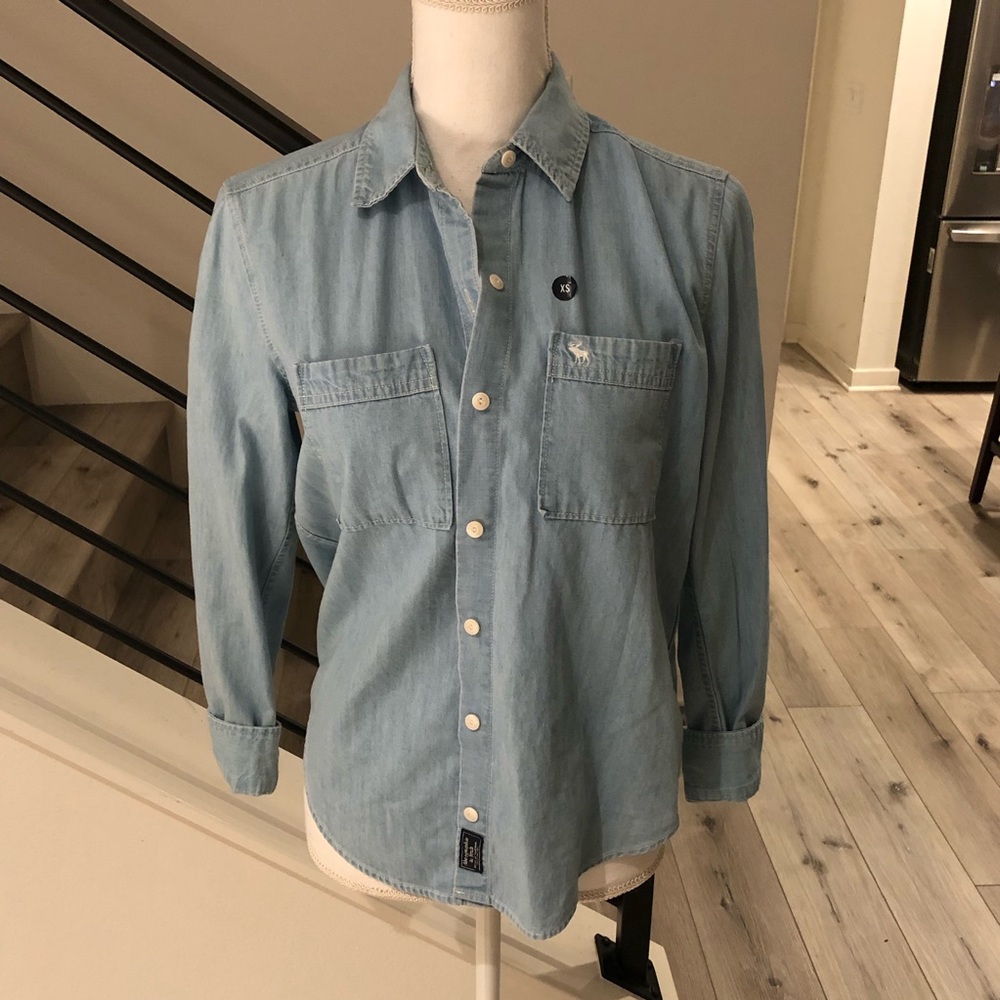 Abercrombie and Fitch Button up Top